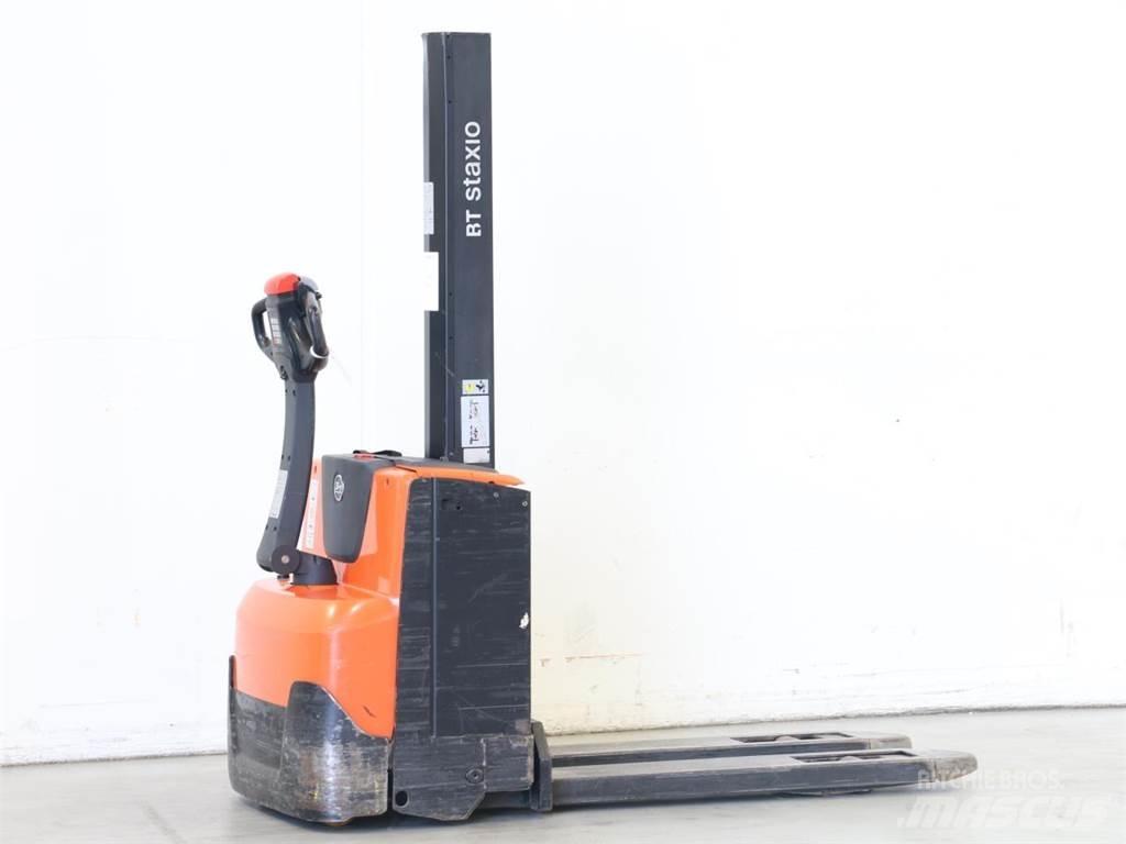 BT SWE080L Колички високоповдигачи с теглич