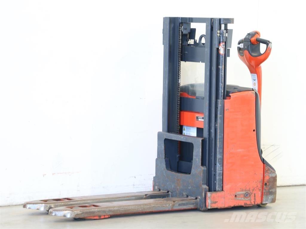Linde D06/1160 Колички високоповдигачи с теглич