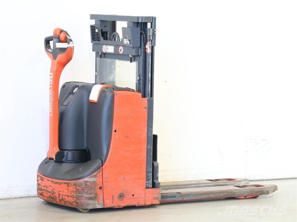 Linde D06/1160 Колички високоповдигачи с теглич