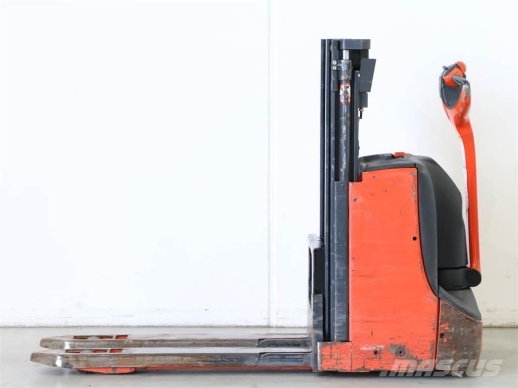 Linde D08/1160-00 Колички високоповдигачи с теглич