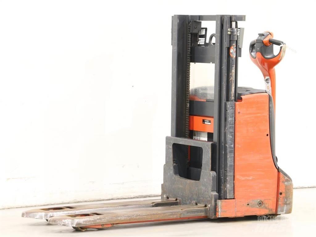 Linde D08/1160-00 Колички високоповдигачи с теглич