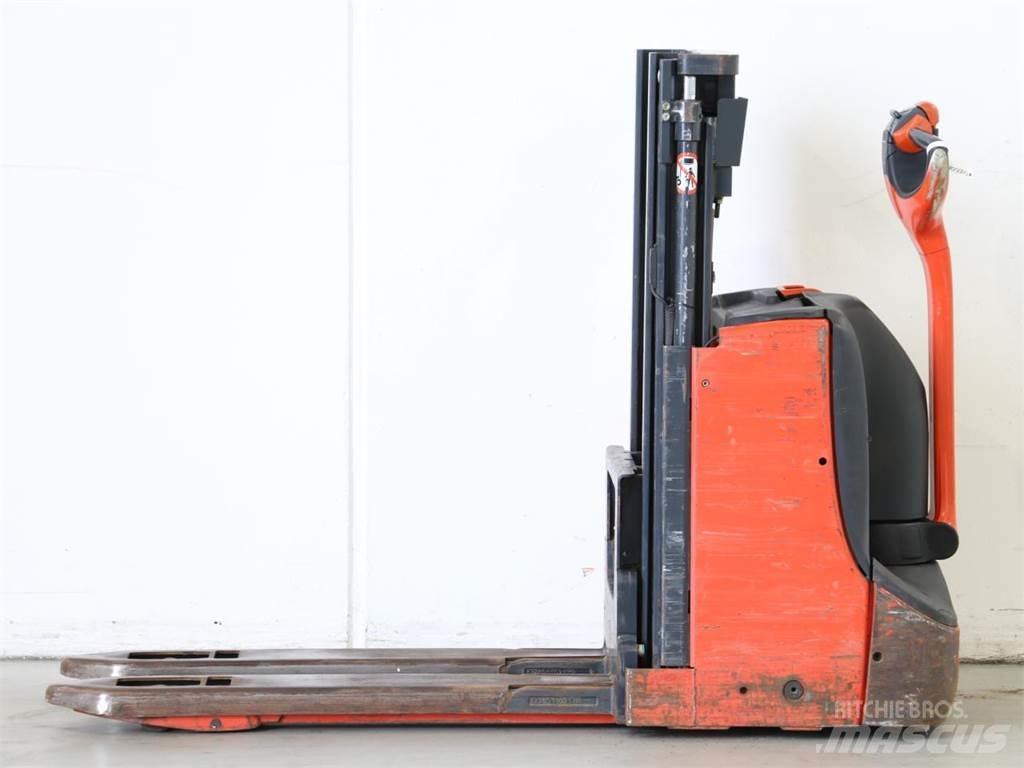 Linde D08/1160-00 Колички високоповдигачи с теглич