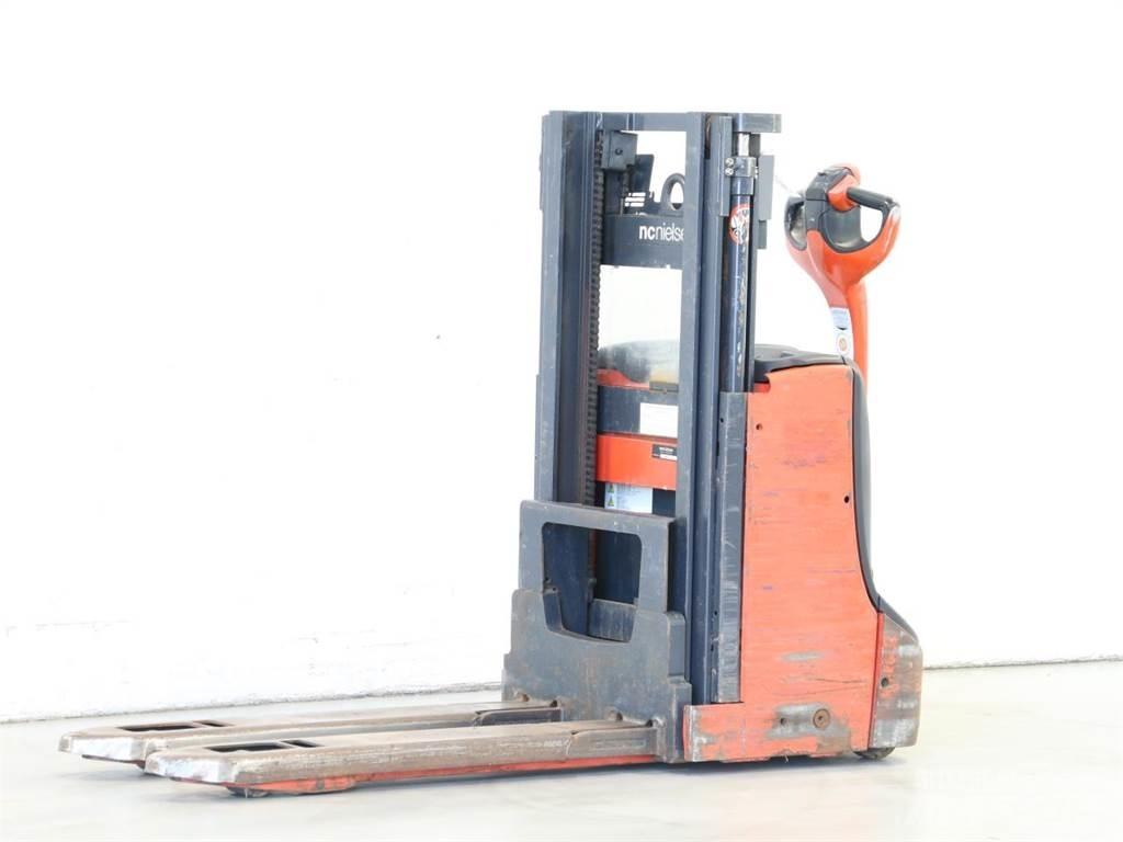 Linde D08/1160-00 Колички високоповдигачи с теглич
