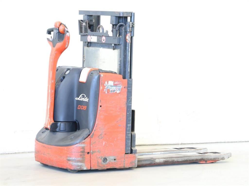 Linde D08/1160-00 Колички високоповдигачи с теглич