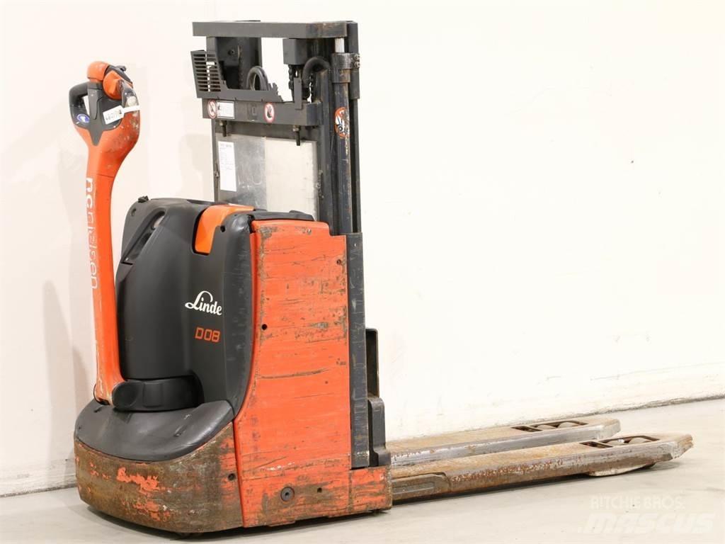 Linde D08/1160-00 Колички високоповдигачи с теглич
