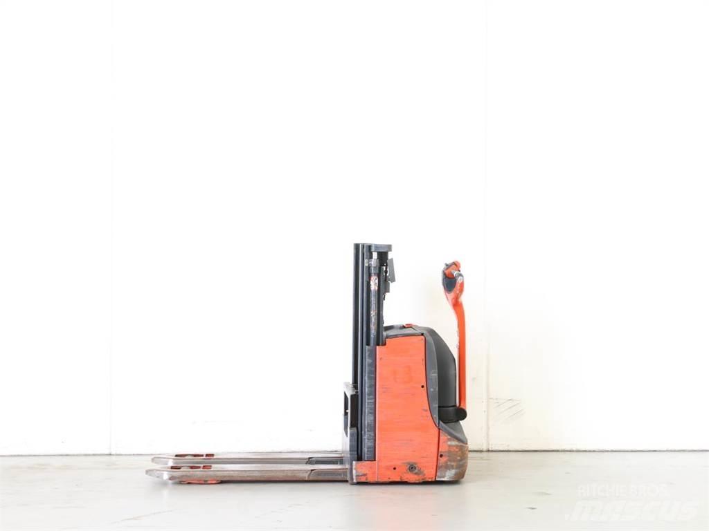 Linde D08/1160-00 Колички високоповдигачи с теглич