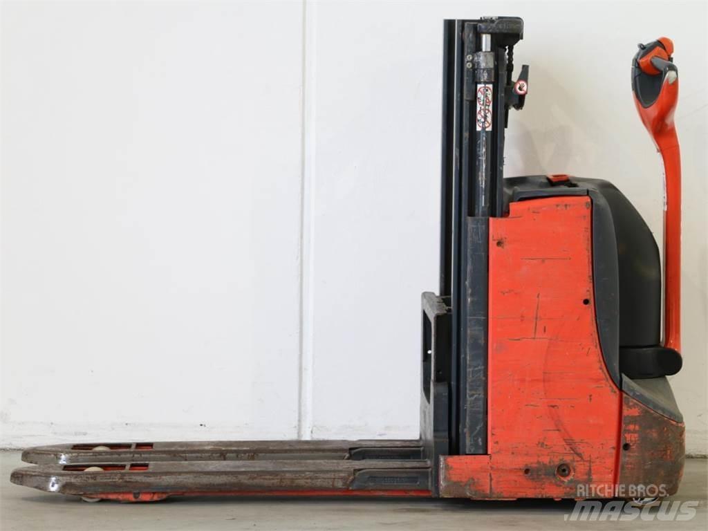 Linde D08/1160-00 Колички високоповдигачи с теглич
