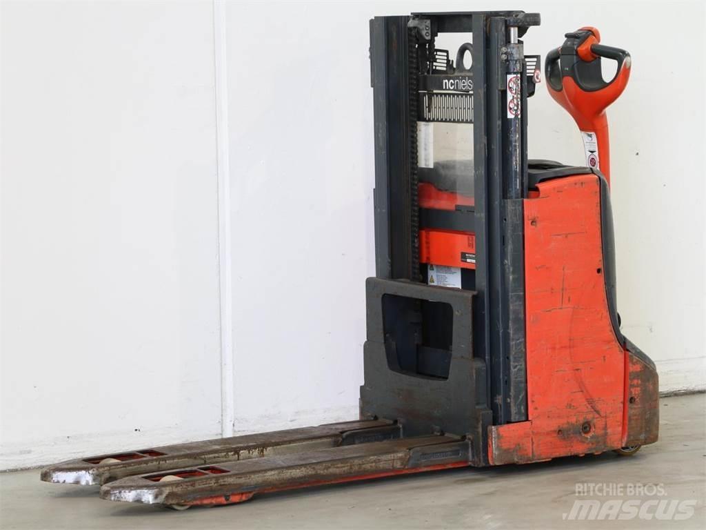 Linde D08/1160-00 Колички високоповдигачи с теглич