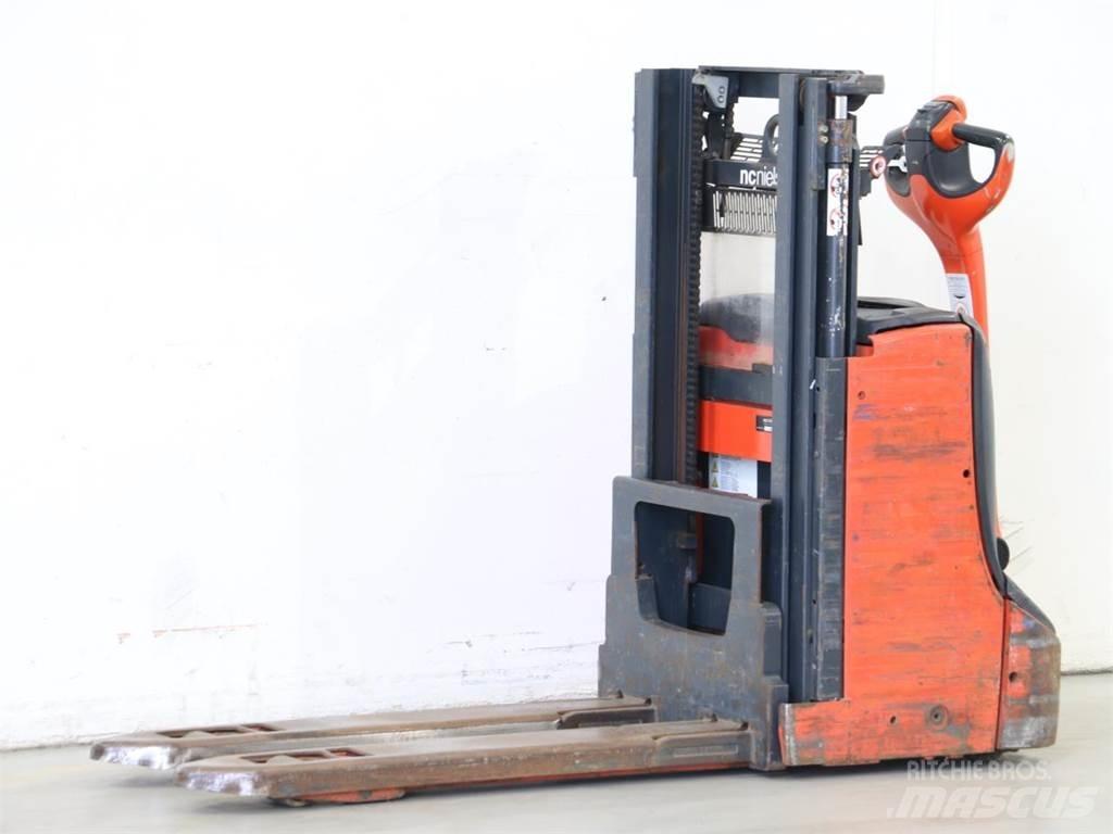 Linde D08/1160-00 Колички високоповдигачи с теглич