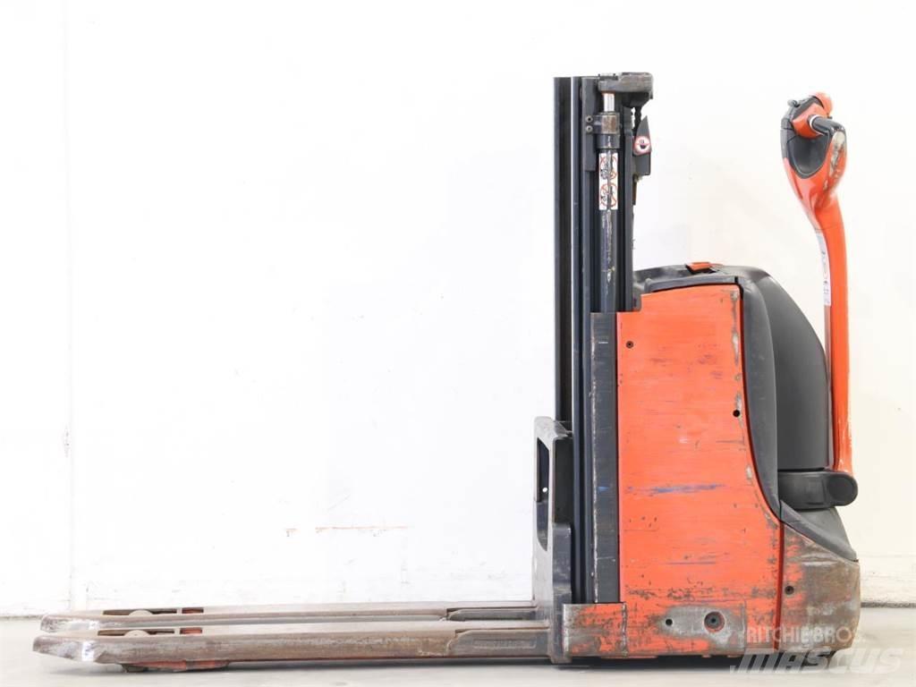 Linde D08/1160-00 Колички високоповдигачи с теглич