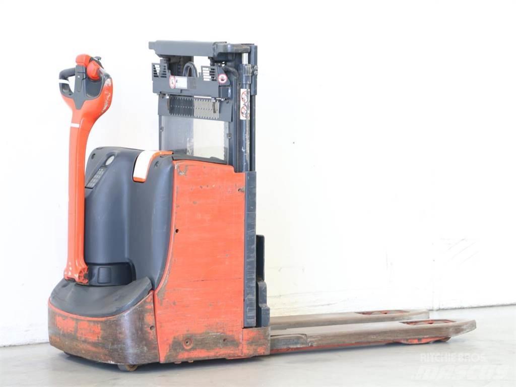 Linde D08/1160-00 Колички високоповдигачи с теглич
