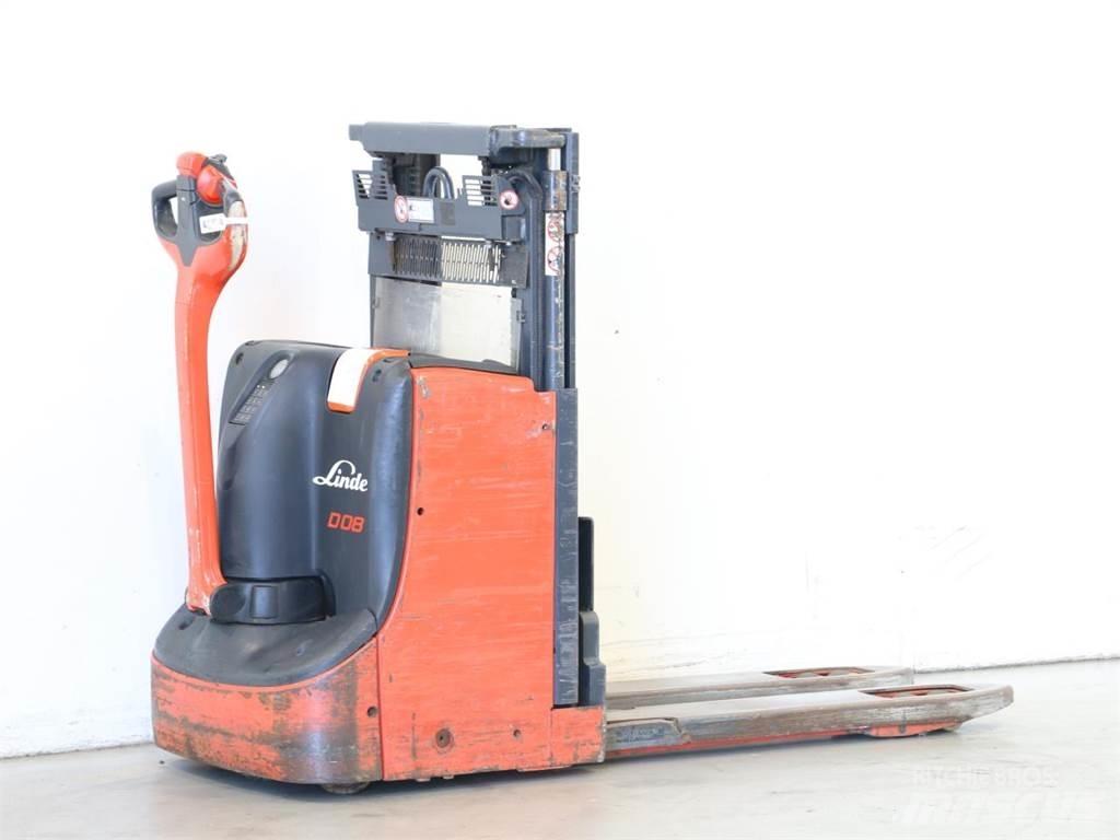 Linde D08/1160-00 Колички високоповдигачи с теглич