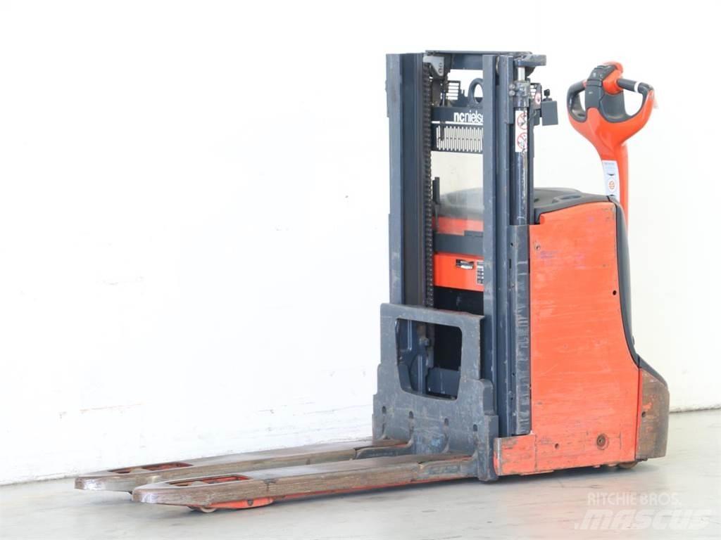 Linde D08/1160-00 Колички високоповдигачи с теглич