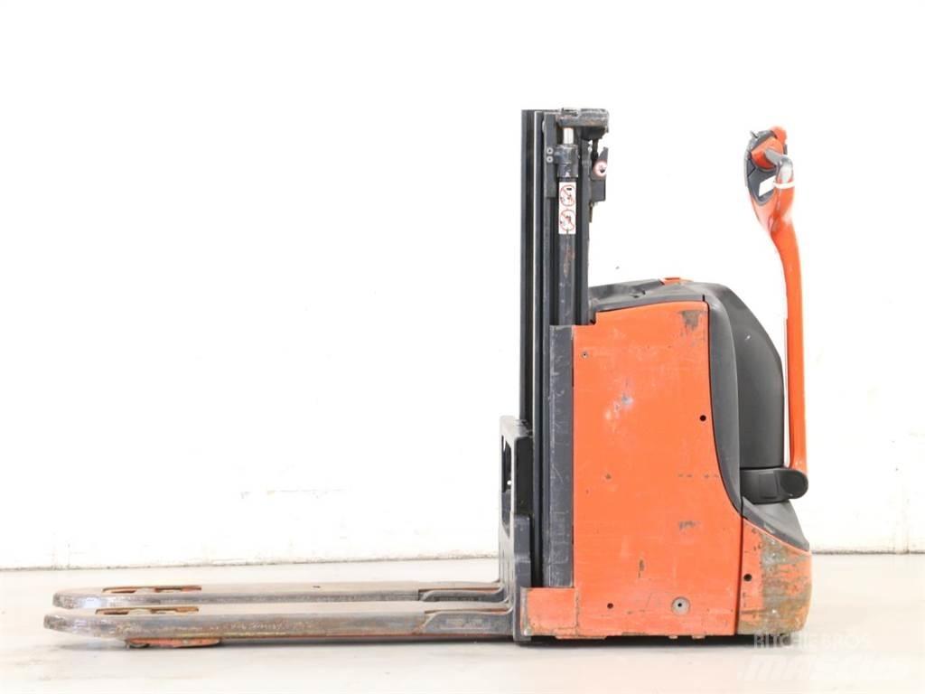 Linde D08/1160-00 Колички високоповдигачи с теглич