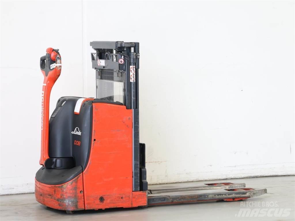 Linde D08/1160-01 Колички високоповдигачи с теглич