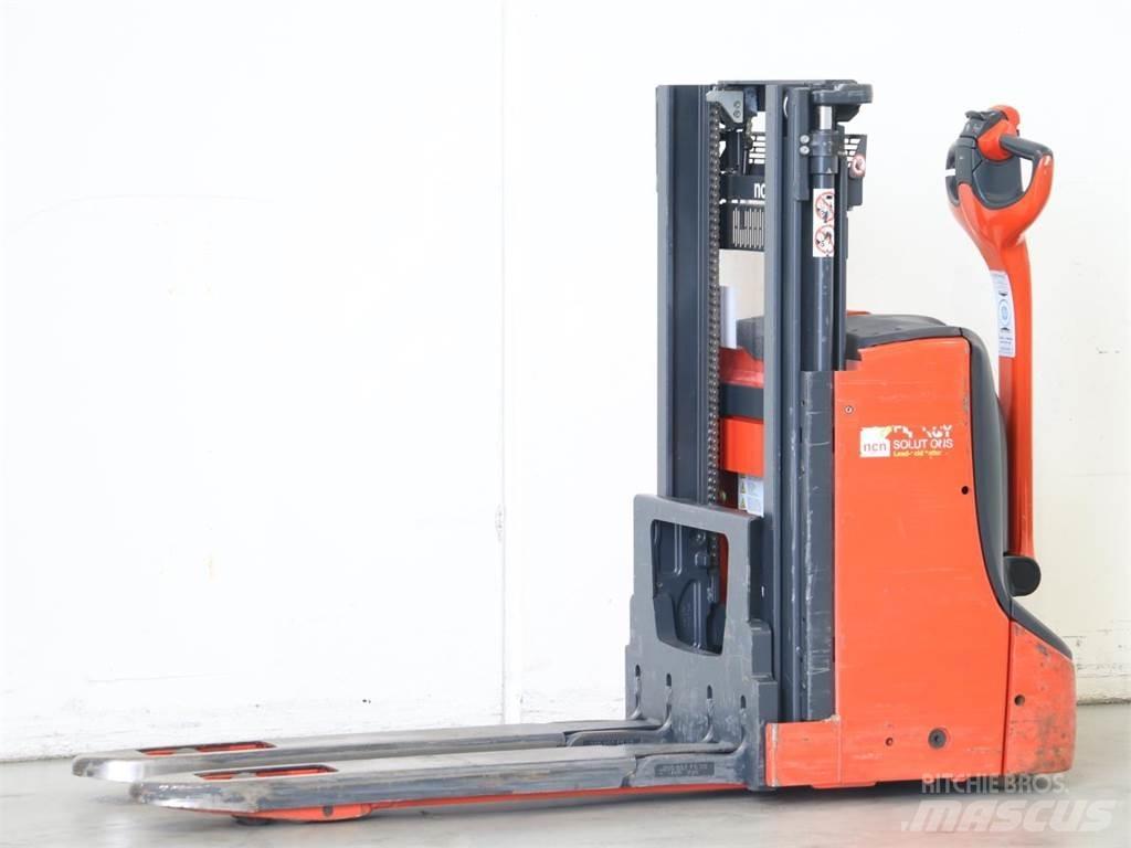 Linde D08/1160-01 Колички високоповдигачи с теглич