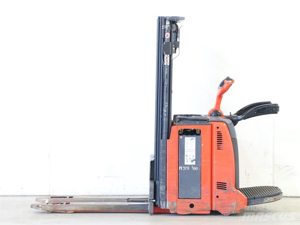 Linde D12AP/133 Колички високоповдигачи с теглич
