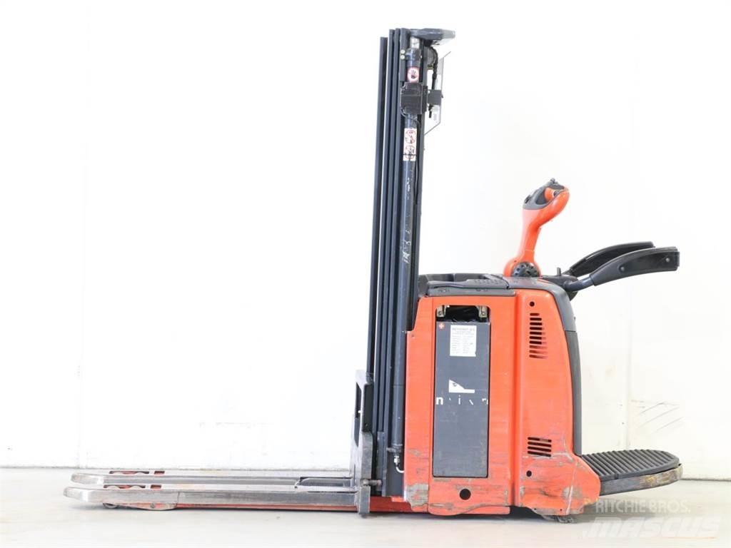 Linde D12AP/133 Колички високоповдигачи с теглич