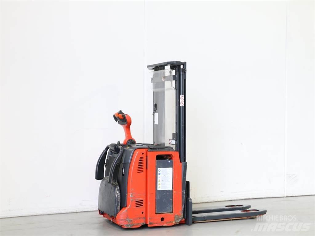 Linde D12AP/133 Колички високоповдигачи с теглич