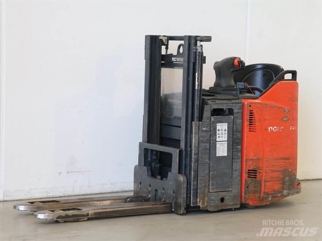 Linde D12HPSP/133 Колички високоповдигачи с теглич