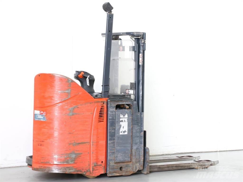 Linde D12SP/133 Колички високоповдигачи с теглич