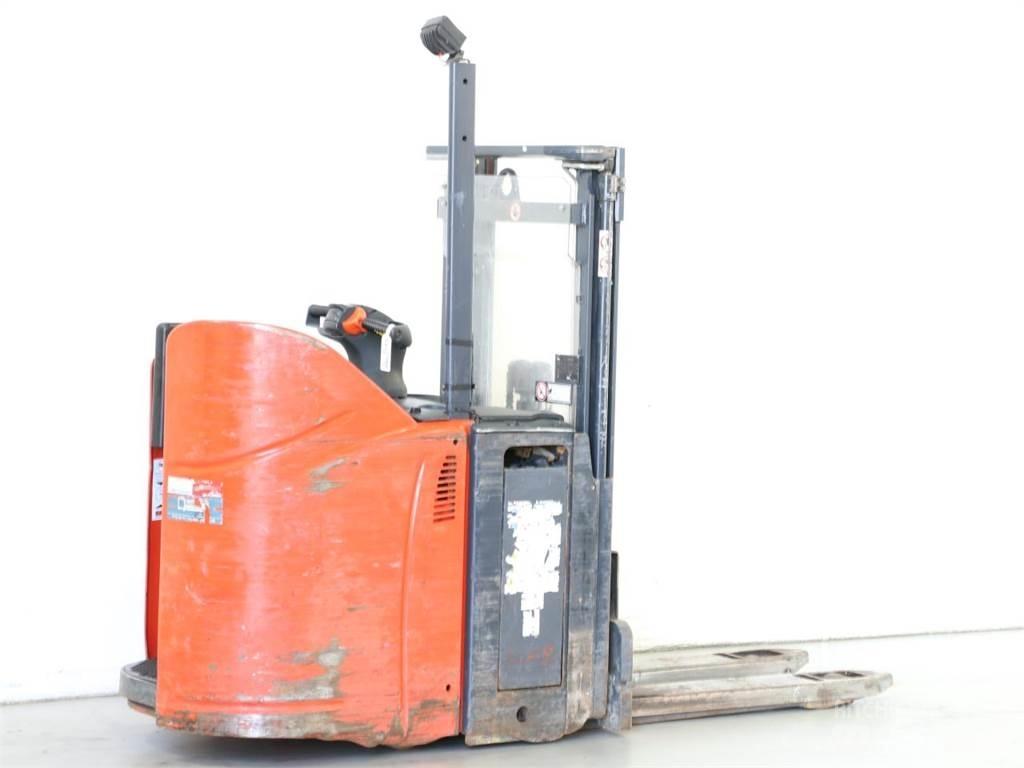 Linde D12SP/133 Колички високоповдигачи с теглич