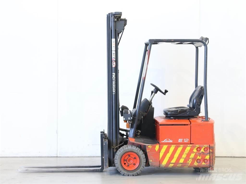 Linde E12/324 Електрически вилични кари-повдигачи