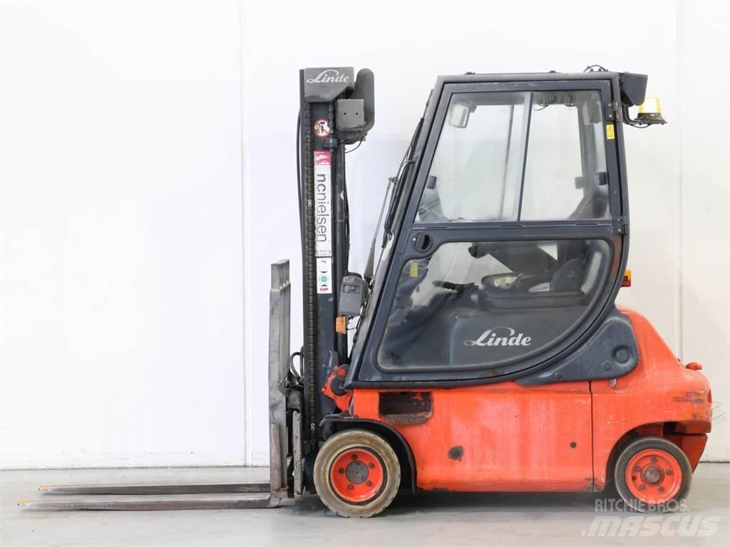 Linde E20P/335-02 Електрически вилични кари-повдигачи