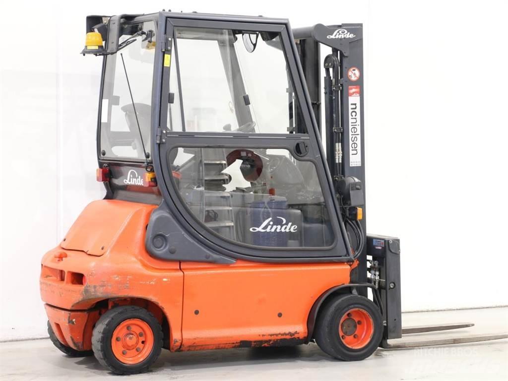 Linde E20P/335-02 Електрически вилични кари-повдигачи