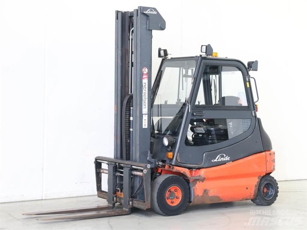 Linde E25/336-03 Електрически вилични кари-повдигачи