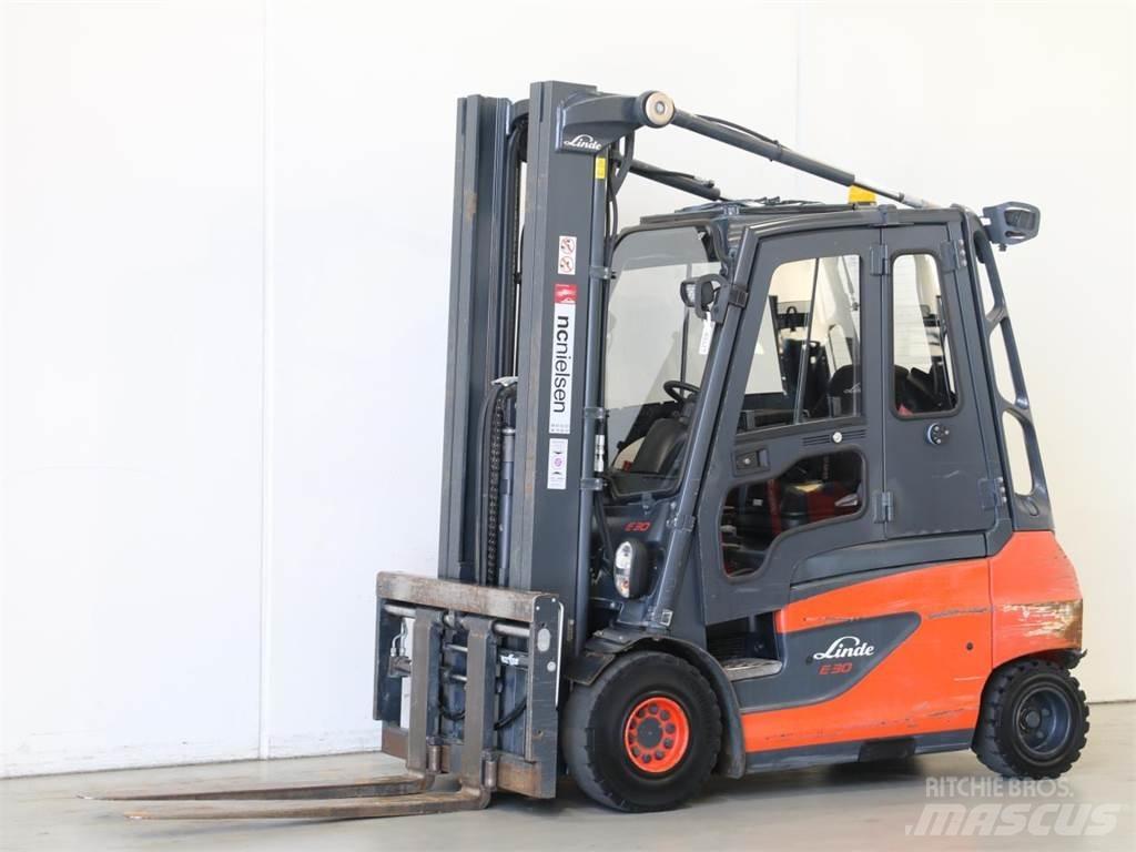 Linde E30/387 Електрически вилични кари-повдигачи