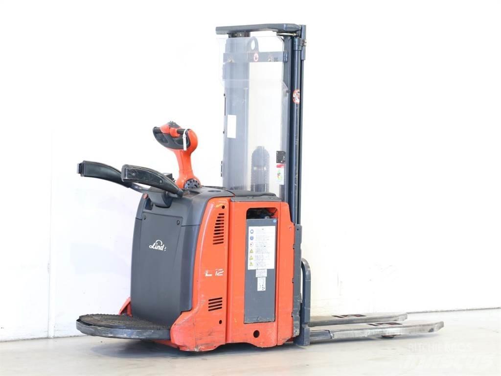 Linde L12AP/133 Колички високоповдигачи с теглич