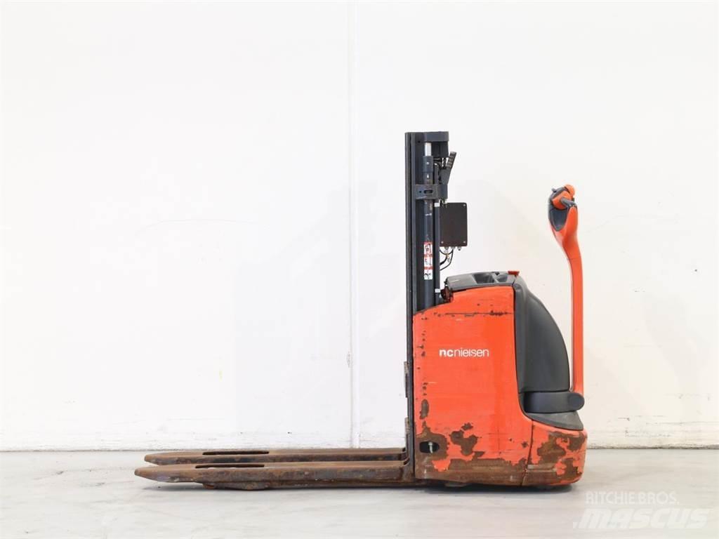 Linde L12I/1172 Колички високоповдигачи с теглич