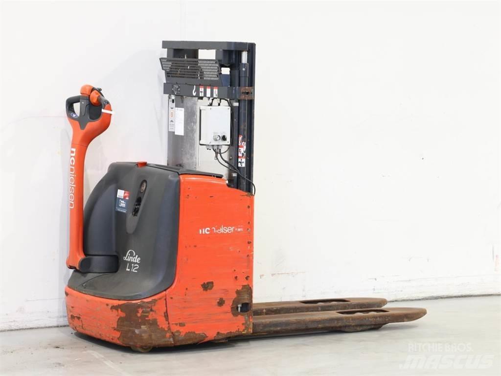 Linde L12I/1172 Колички високоповдигачи с теглич