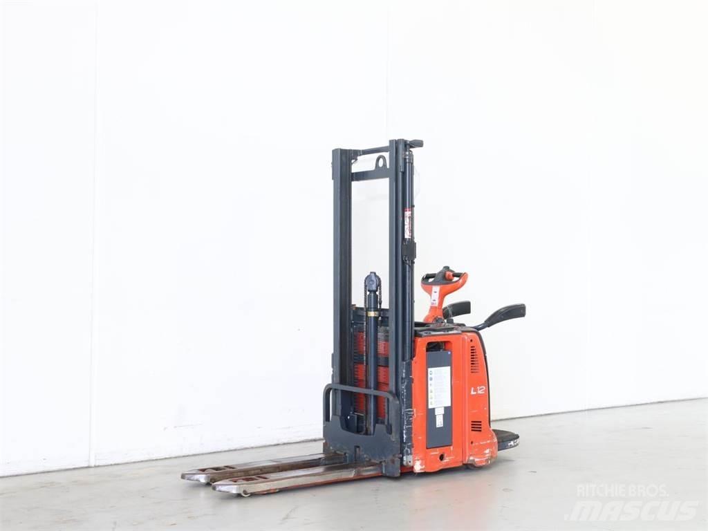 Linde L12LAP/133 Колички високоповдигачи с теглич