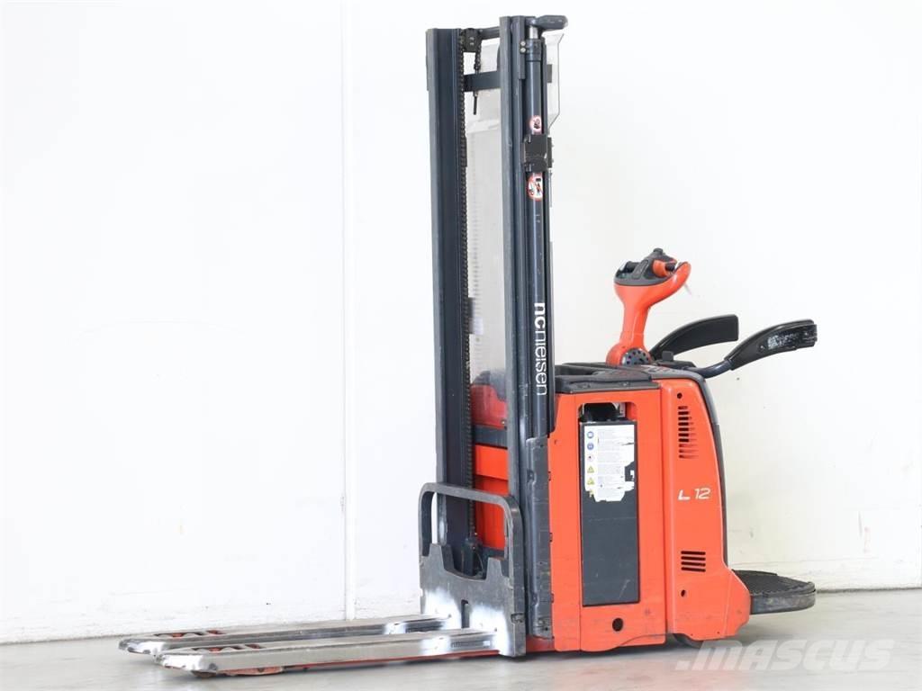 Linde L12LAP/133 Колички високоповдигачи с теглич