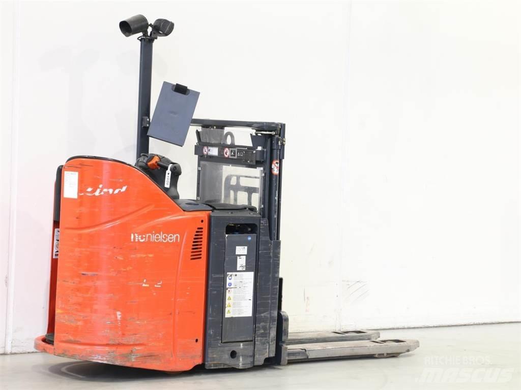 Linde L12LSP/133 Колички високоповдигачи с теглич