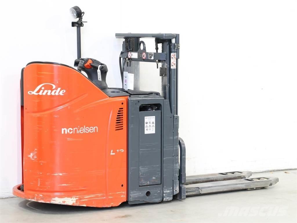 Linde L12LSP/133 Колички високоповдигачи с теглич