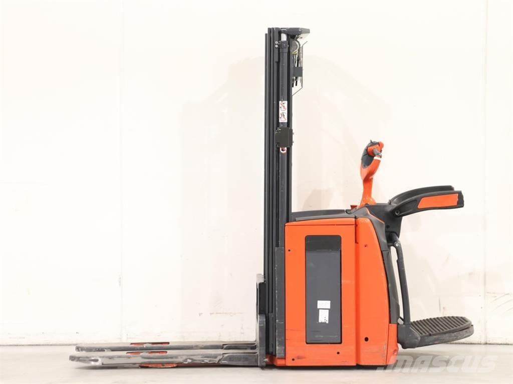Linde L14AP/1173 Колички високоповдигачи с теглич