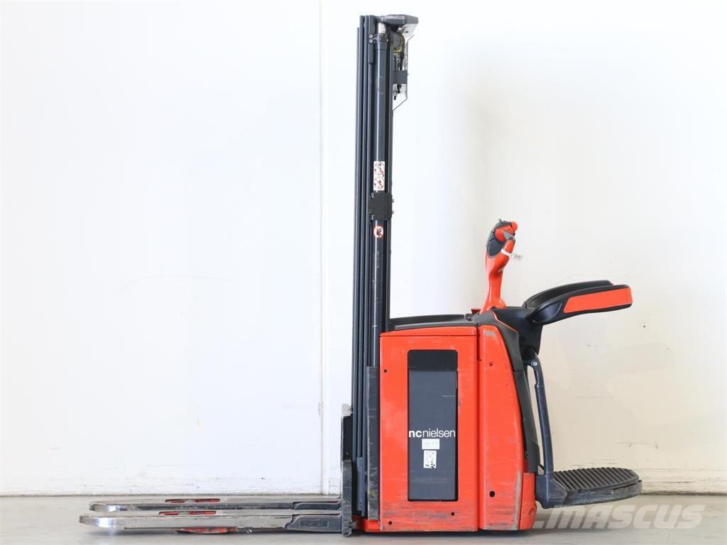 Linde L14AP/1173-01 Колички високоповдигачи с теглич
