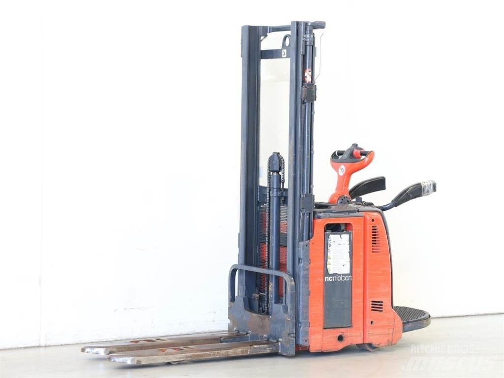 Linde L14AP/133 Колички високоповдигачи с теглич