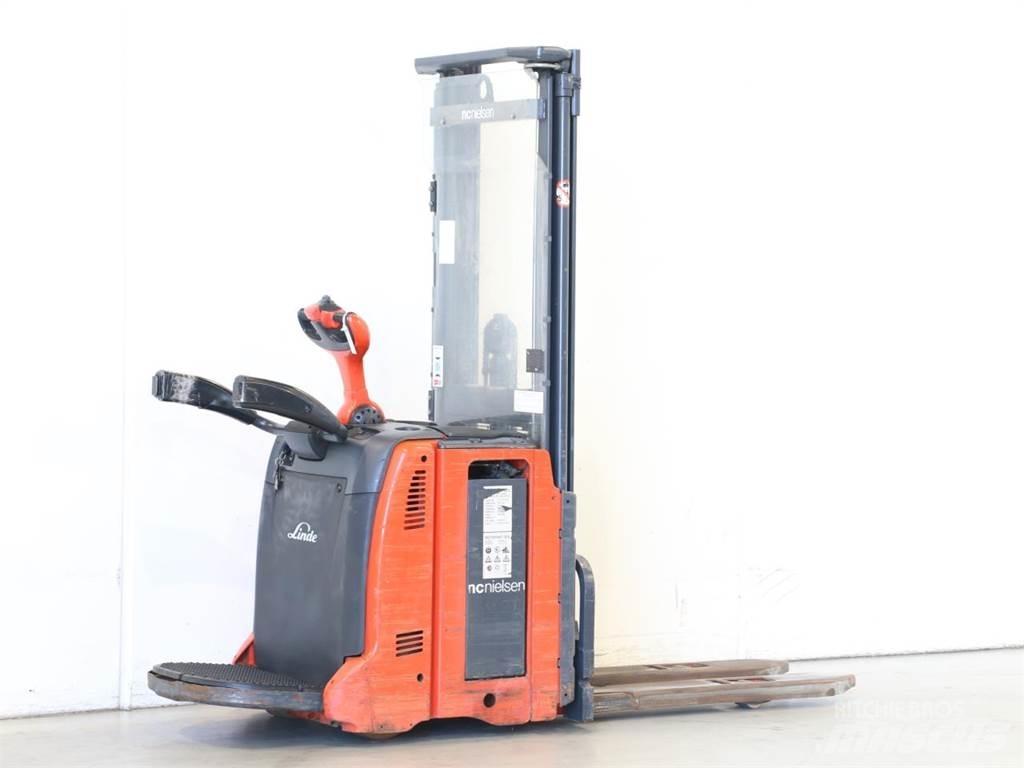 Linde L14AP/133 Колички високоповдигачи с теглич
