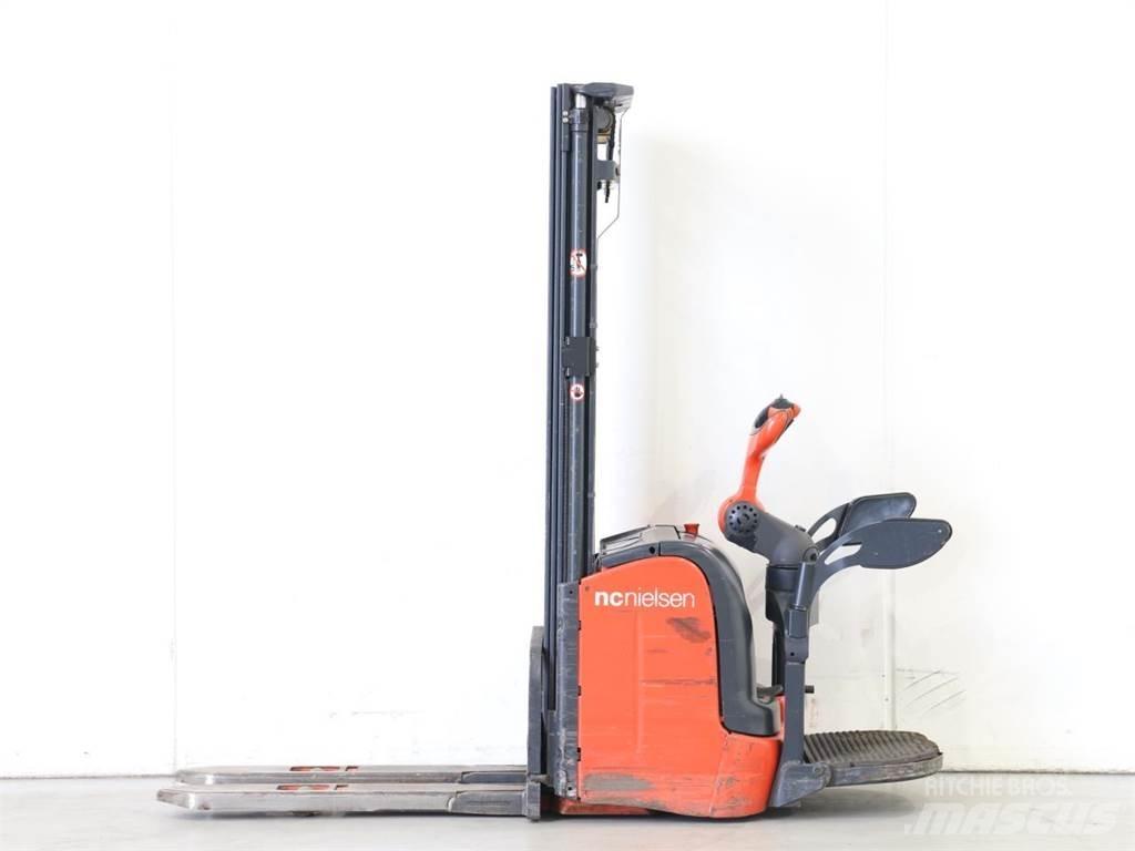 Linde L14AP/372 Колички високоповдигачи с теглич