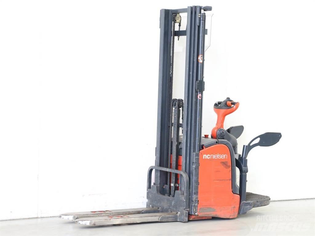 Linde L14AP/372 Колички високоповдигачи с теглич
