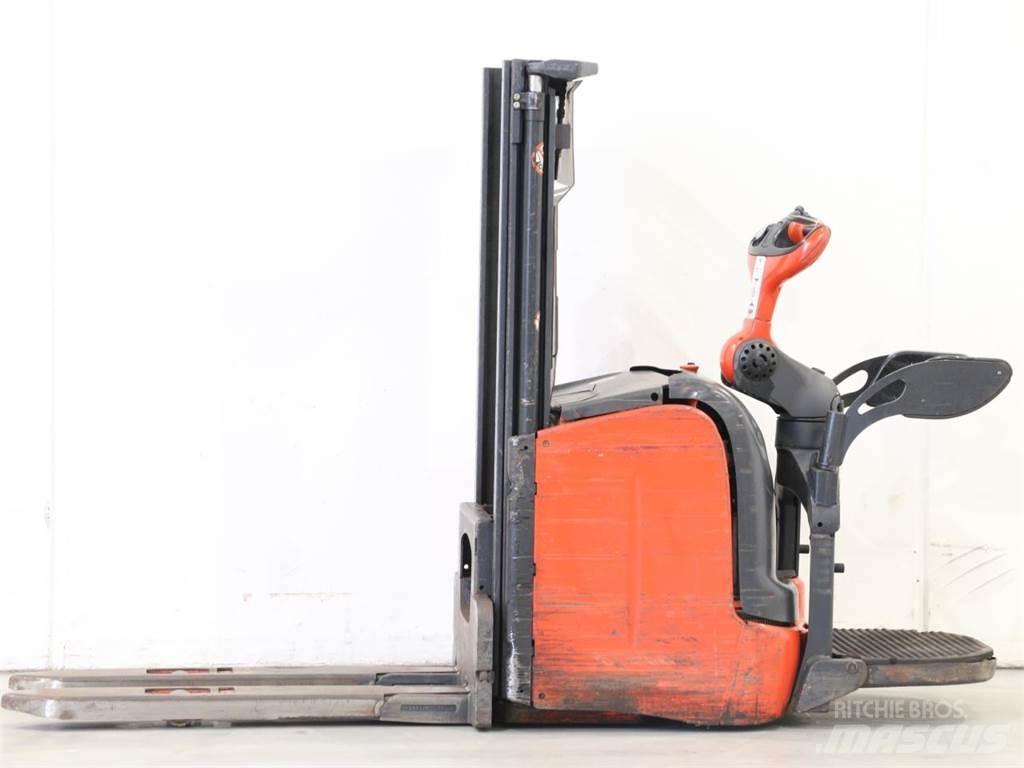 Linde L14AP/372 Колички високоповдигачи с теглич