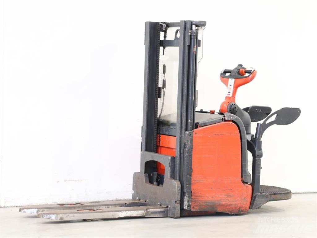 Linde L14AP/372 Колички високоповдигачи с теглич