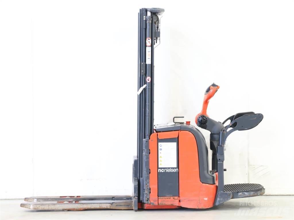Linde L14API/372 Колички високоповдигачи с теглич