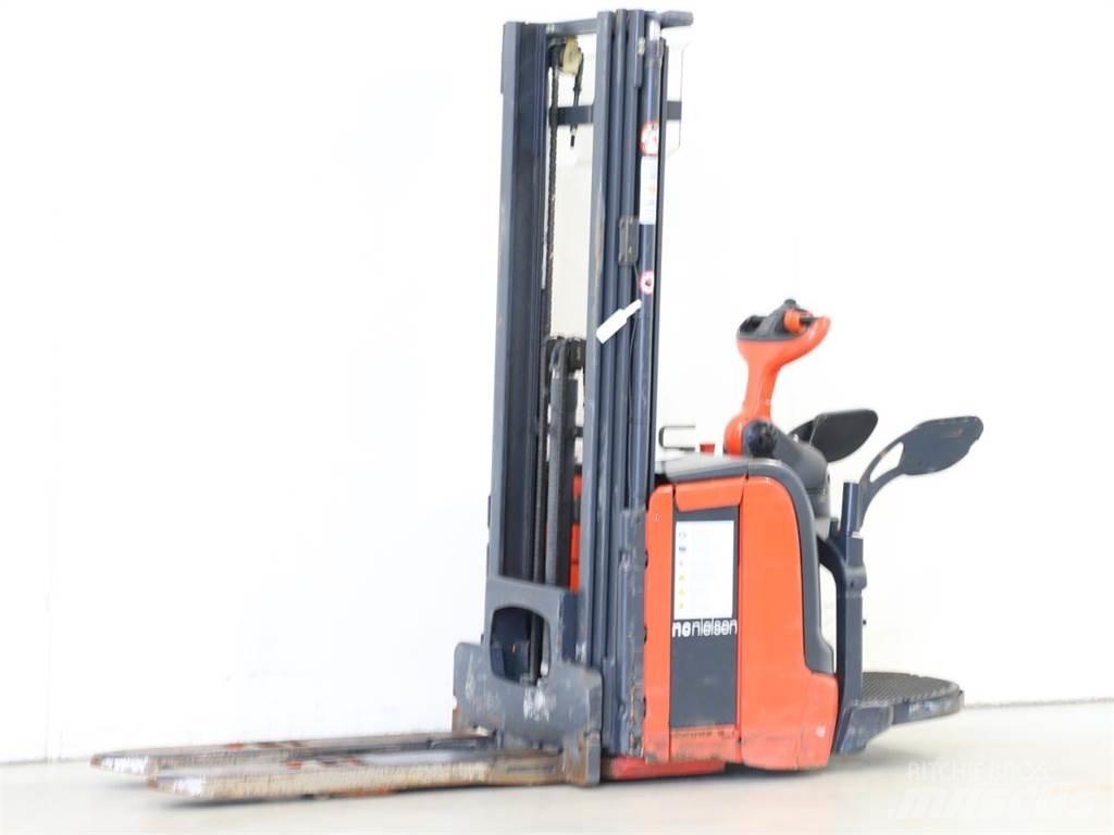 Linde L14API/372 Колички високоповдигачи с теглич
