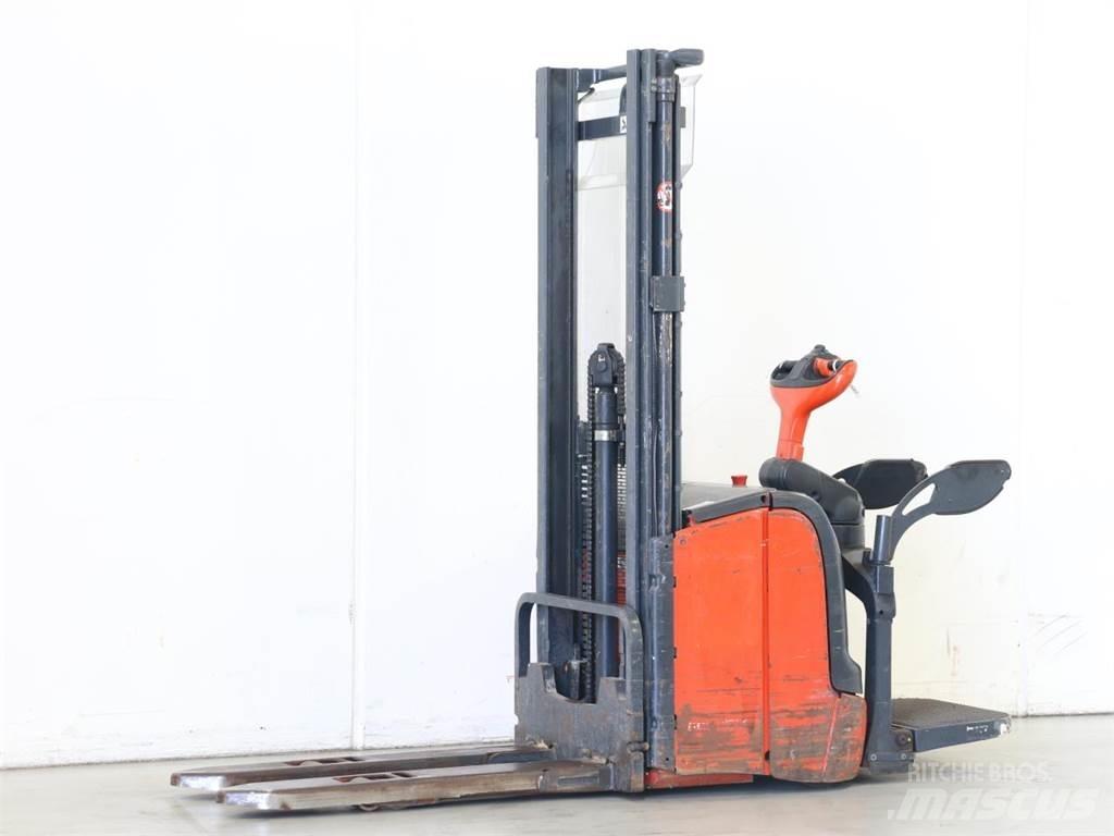 Linde L14API/372 Колички високоповдигачи с теглич