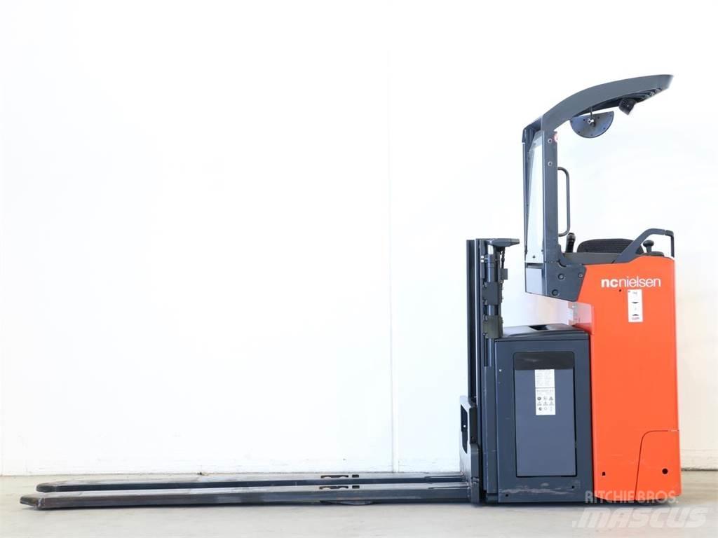 Linde L14R/1174 Колички високоповдигачи с теглич